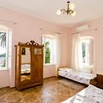 Iveta Διαμέρισμα *