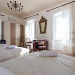 Iveta Appartement *